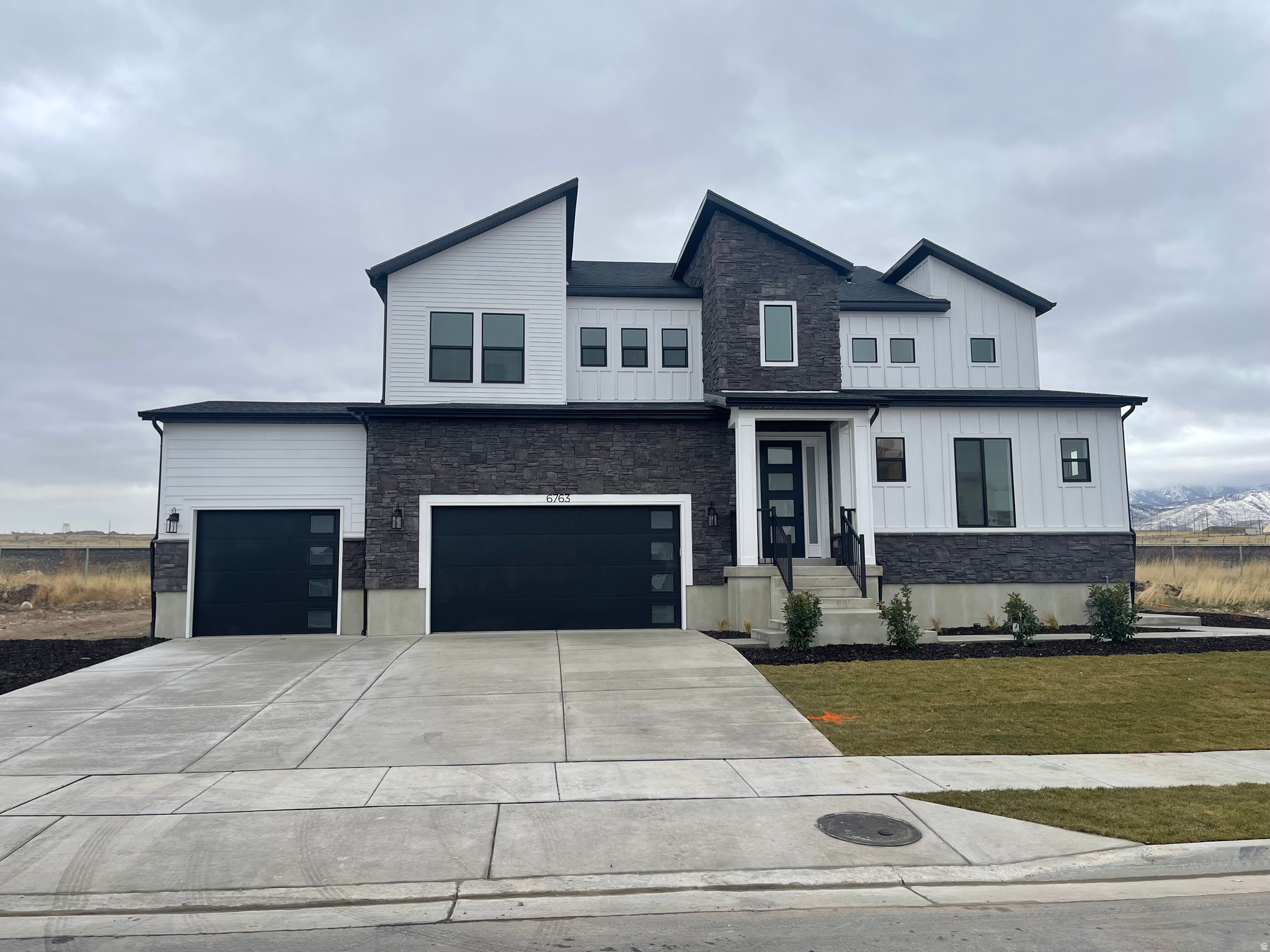 WESTON FIELD - Residential