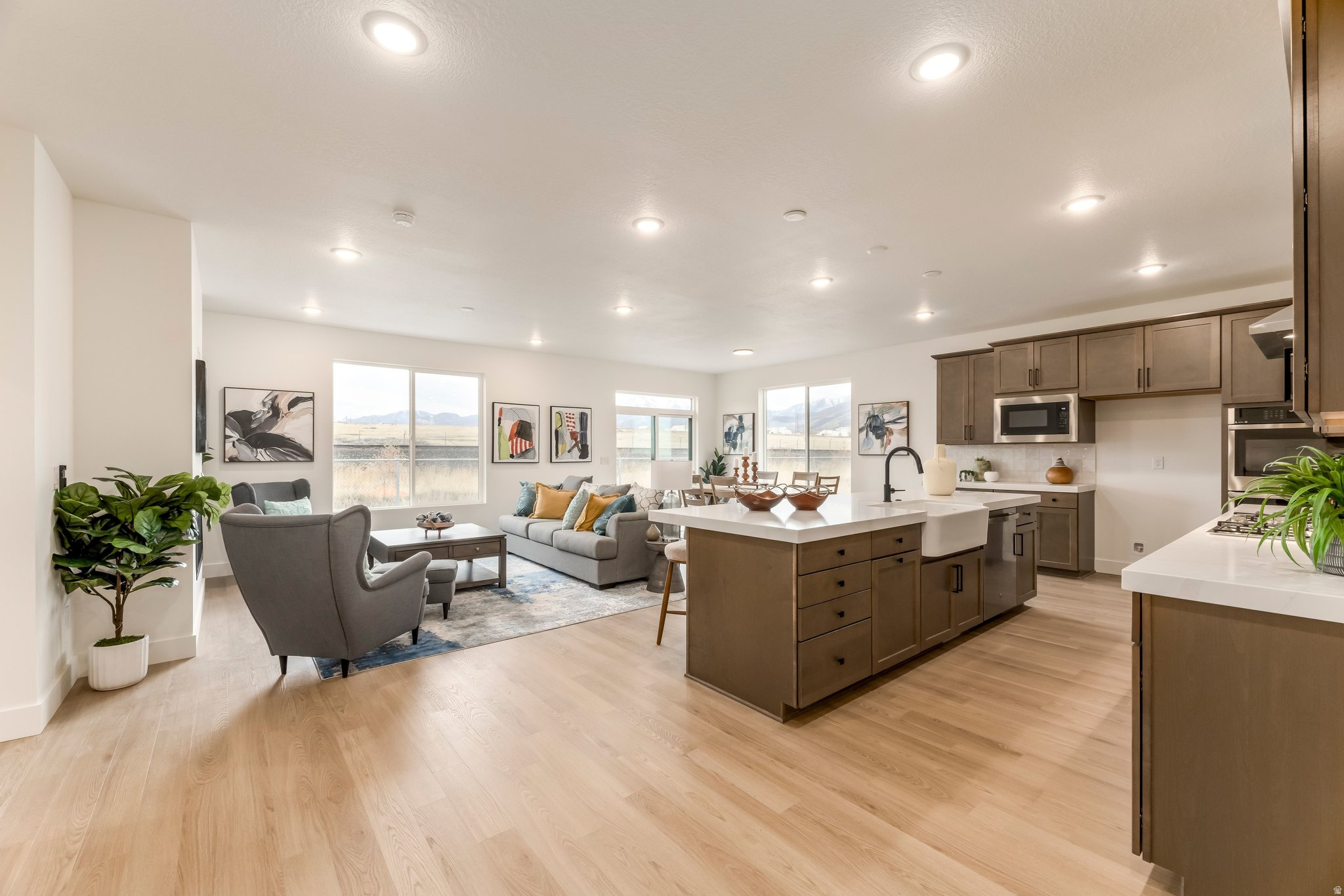 WESTON FIELD - Residential