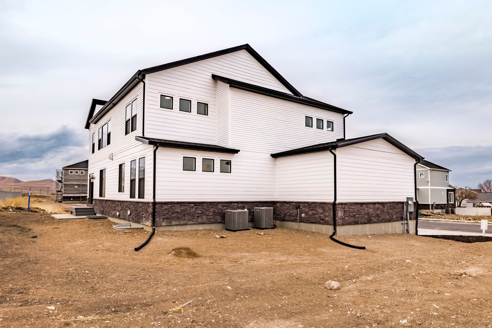 WESTON FIELD - Residential