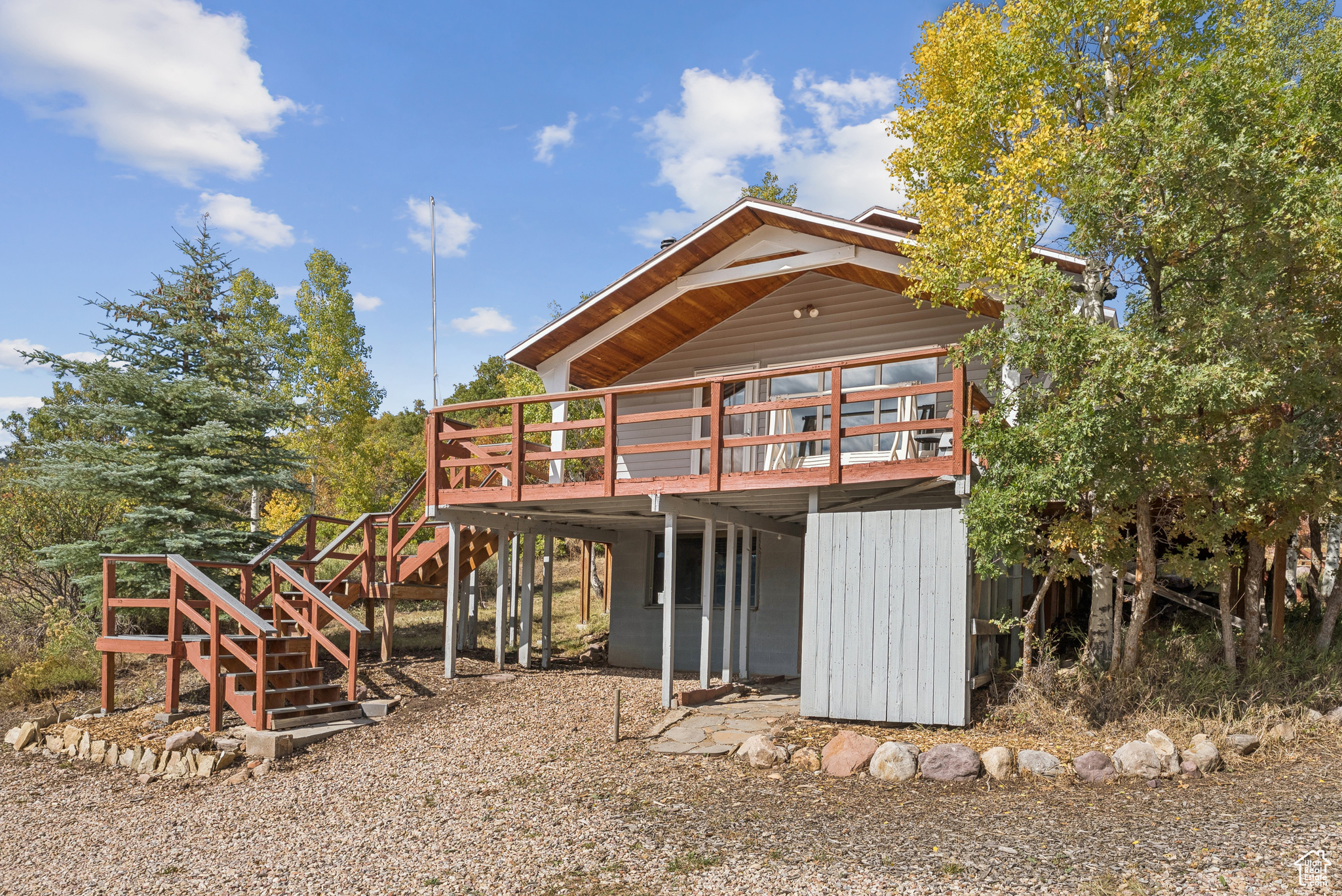 BEAVER SPRINGS RANCHEROS - Residential