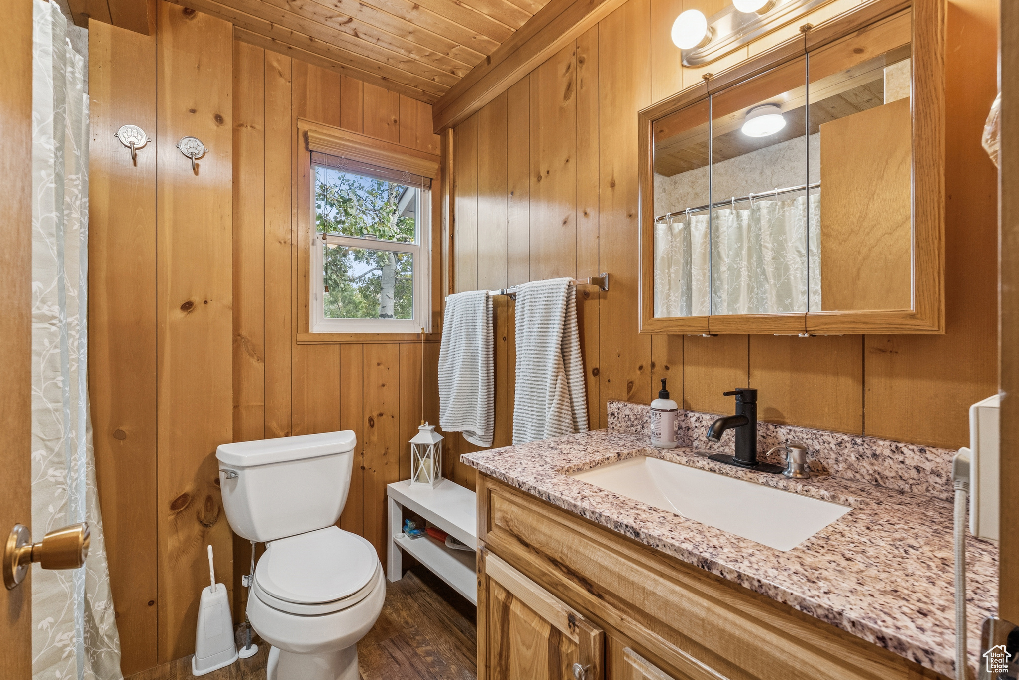 BEAVER SPRINGS RANCHEROS - Residential