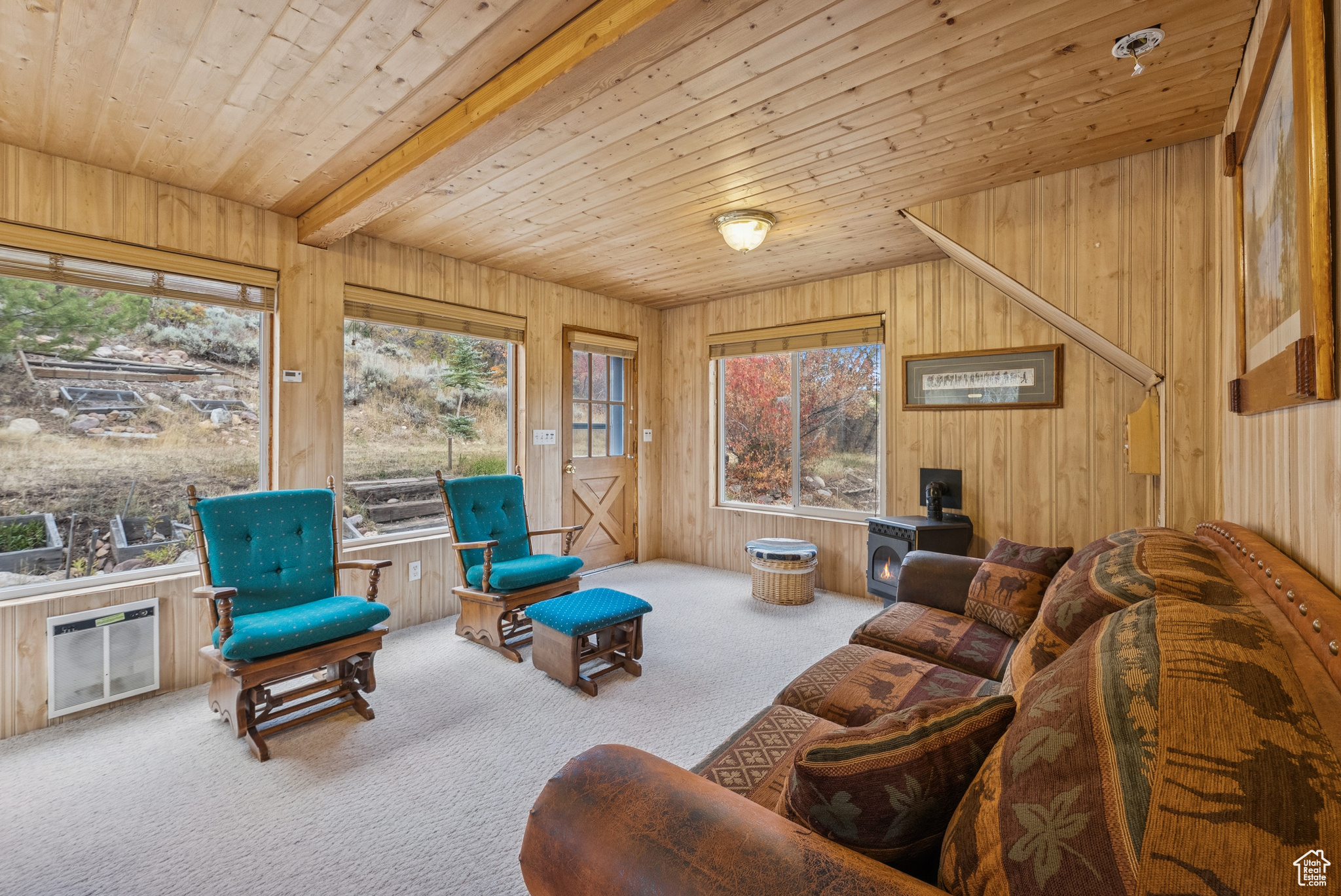 BEAVER SPRINGS RANCHEROS - Residential