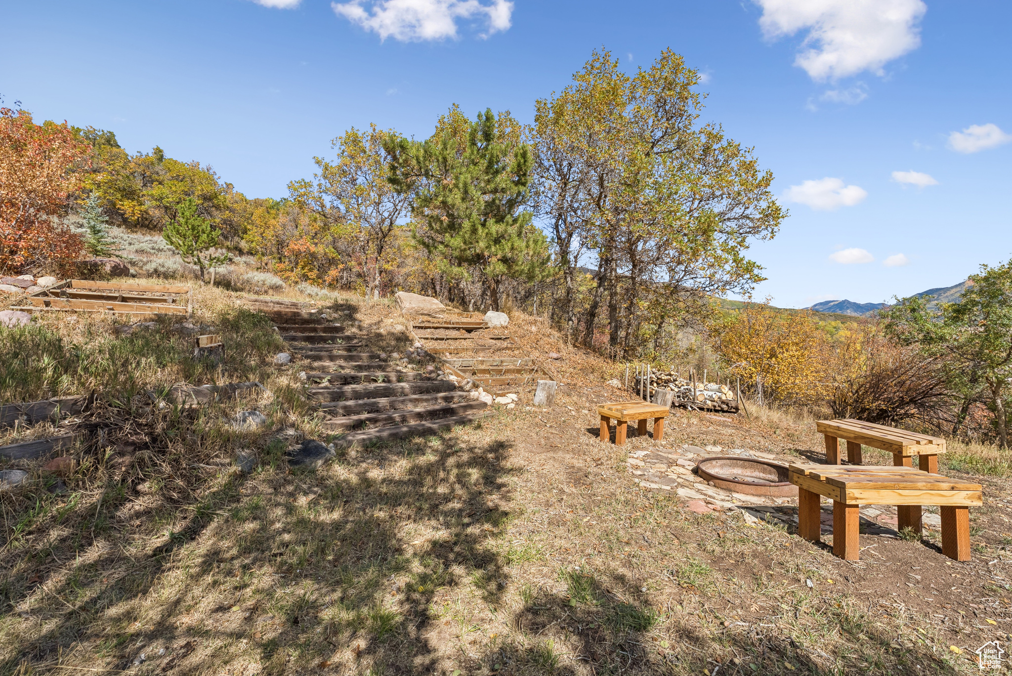 BEAVER SPRINGS RANCHEROS - Residential