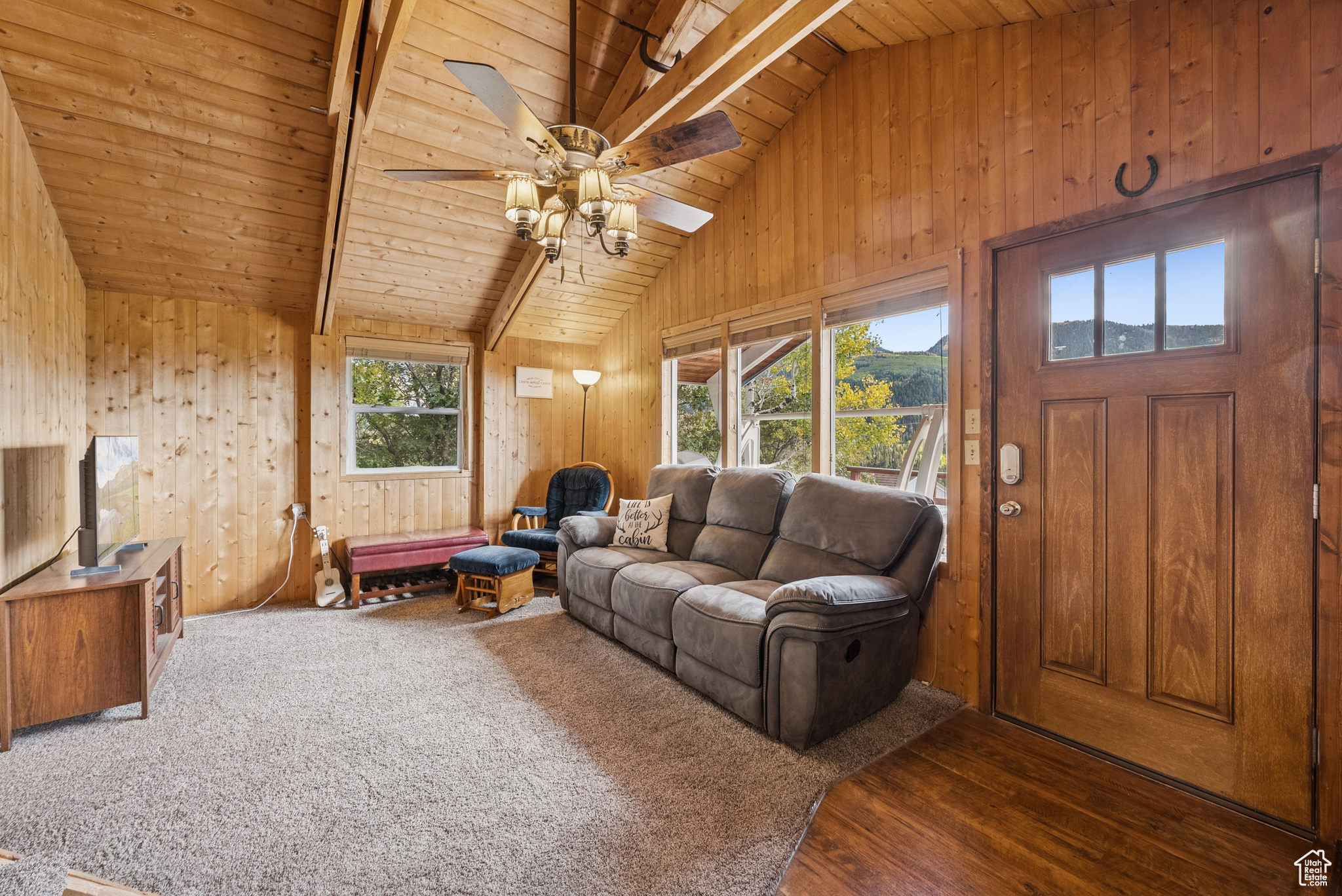 BEAVER SPRINGS RANCHEROS - Residential