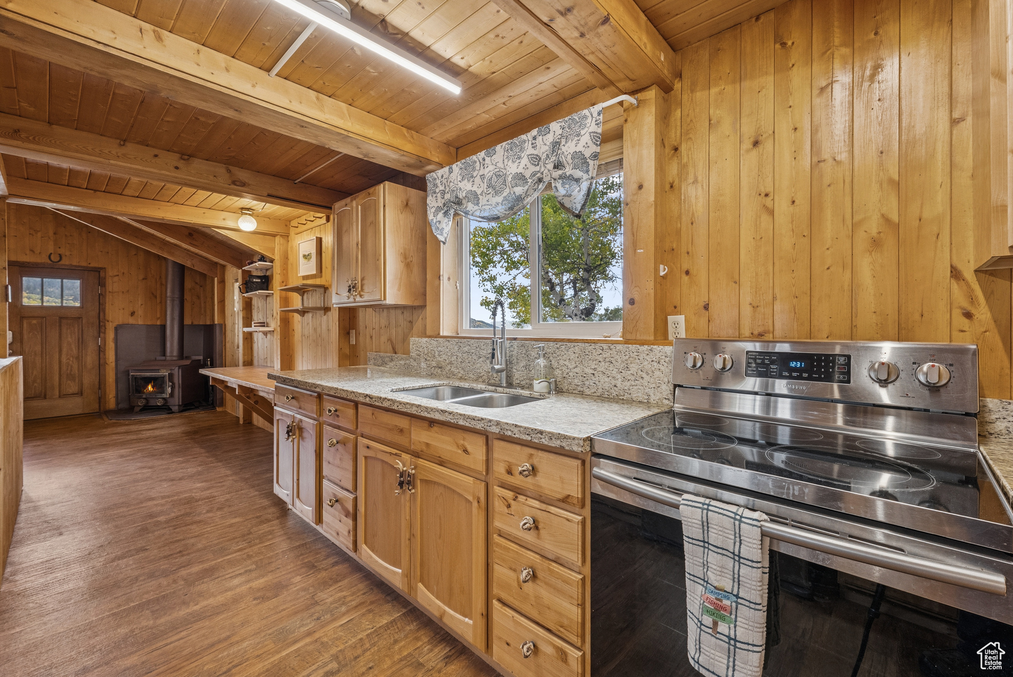 BEAVER SPRINGS RANCHEROS - Residential