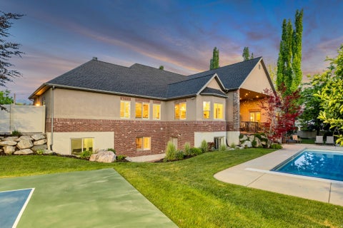 Tiny photo for 62 COUNTRY SPRING CIR, Kaysville, UT 84037 (MLS # 2163102)