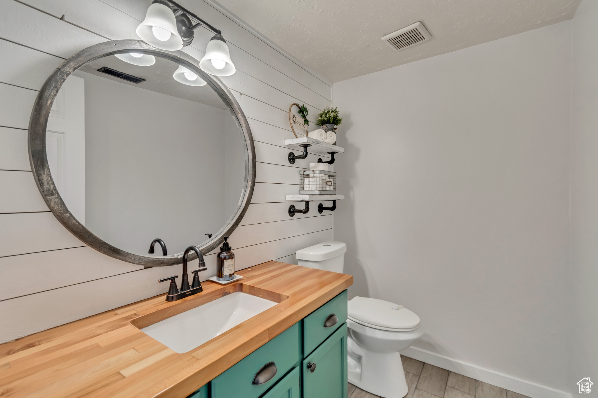 9155 S River Ridge Dr, West Jordan, Utah image 16