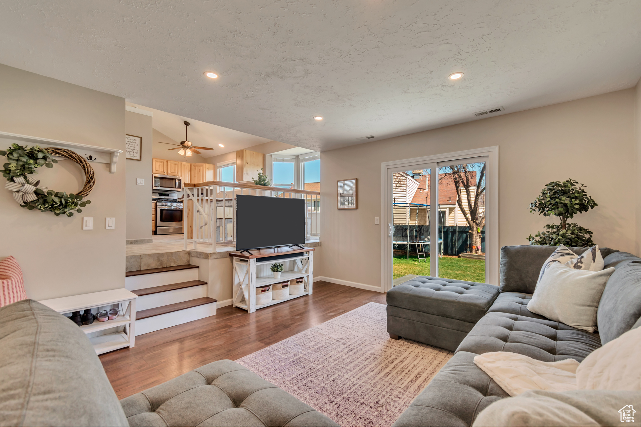9155 S River Ridge Dr, West Jordan, Utah image 15