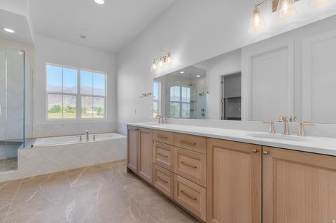 Tiny photo for 461 W SUMMIT LN, Kaysville, UT 84037 (MLS # 2120959)