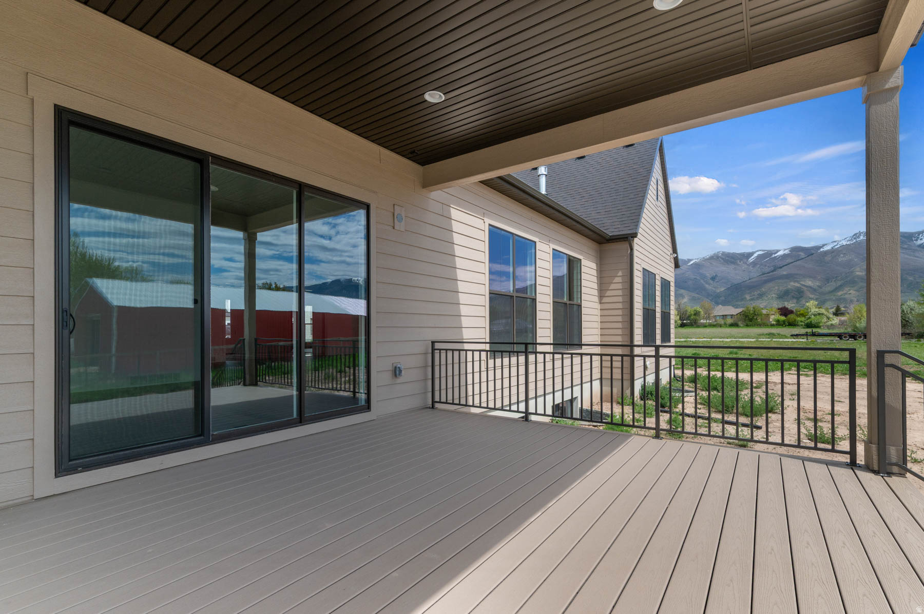 CRESTED PEAKS 12 - Residential