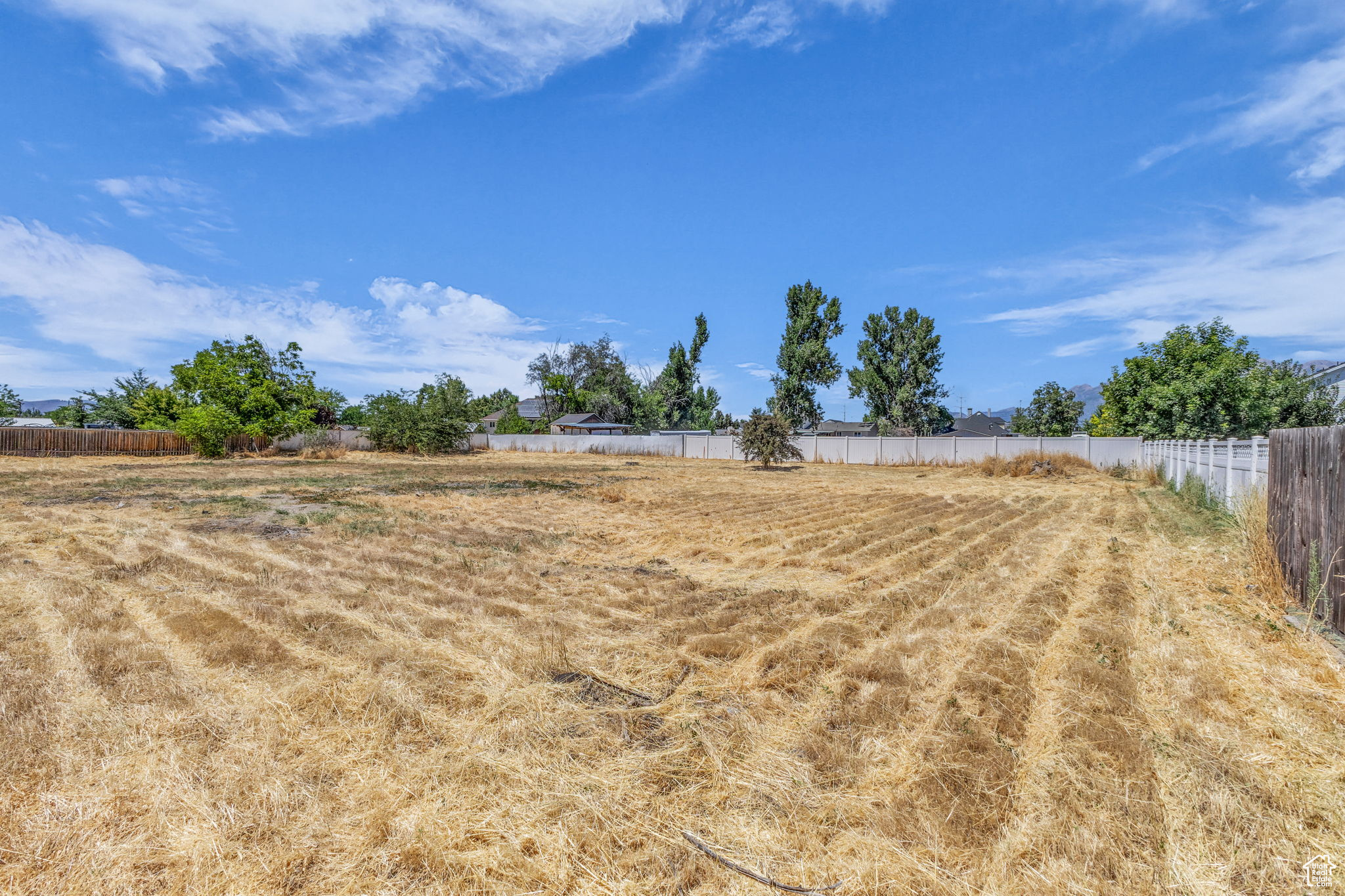 TAYLOR-SHAW ESTATES - Land
