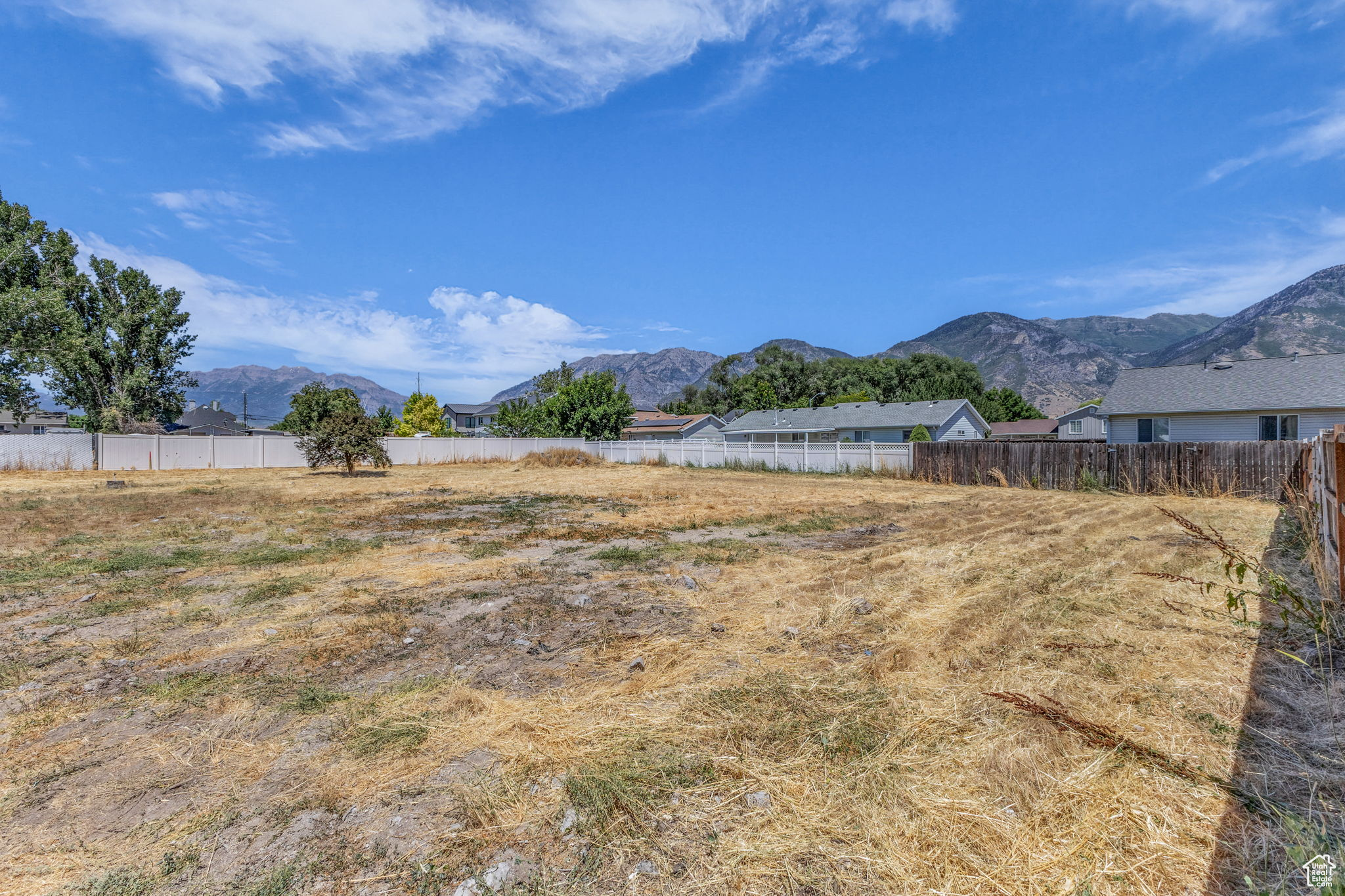 TAYLOR-SHAW ESTATES - Land