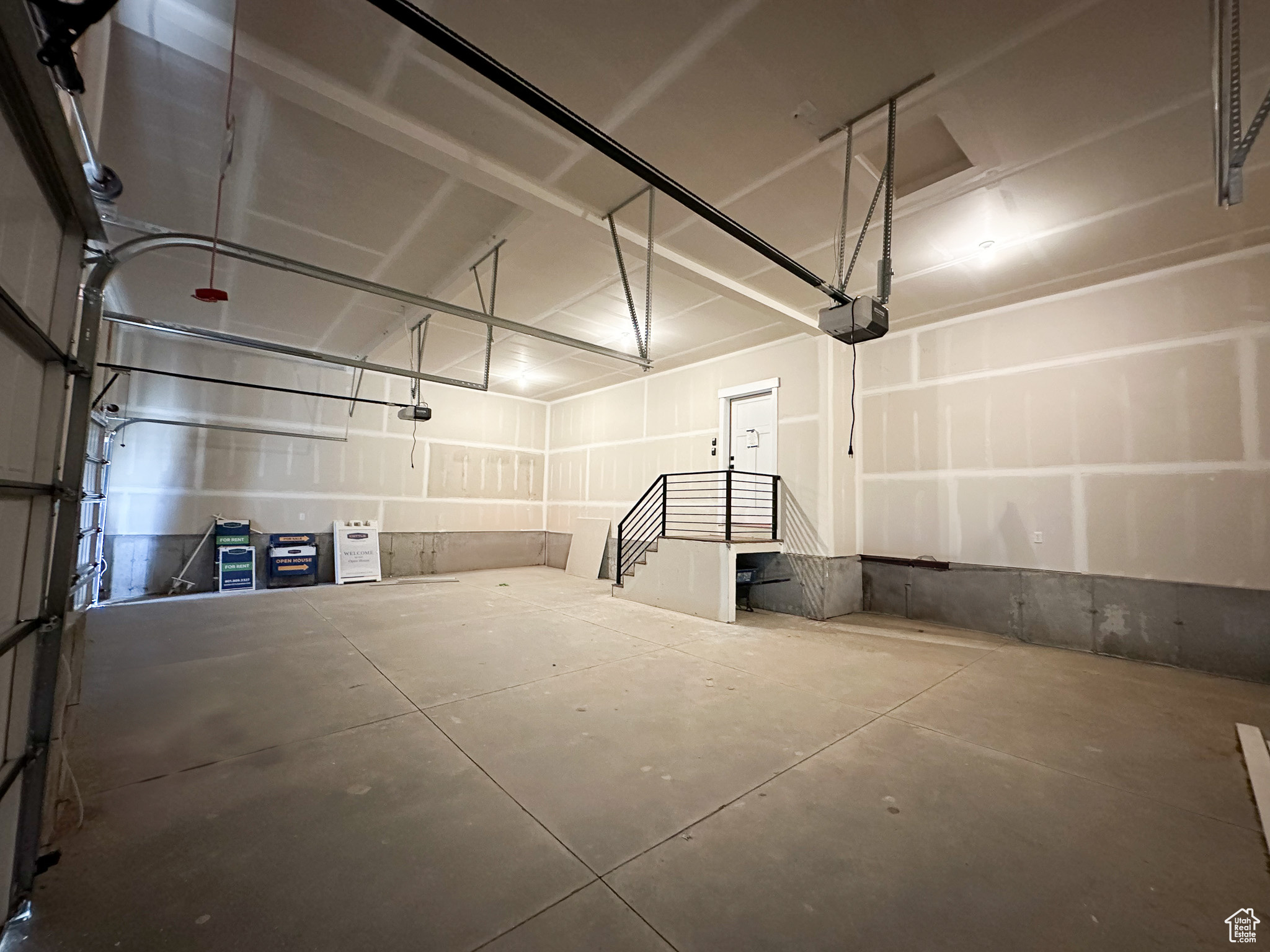 COTTLE LANE - Residential