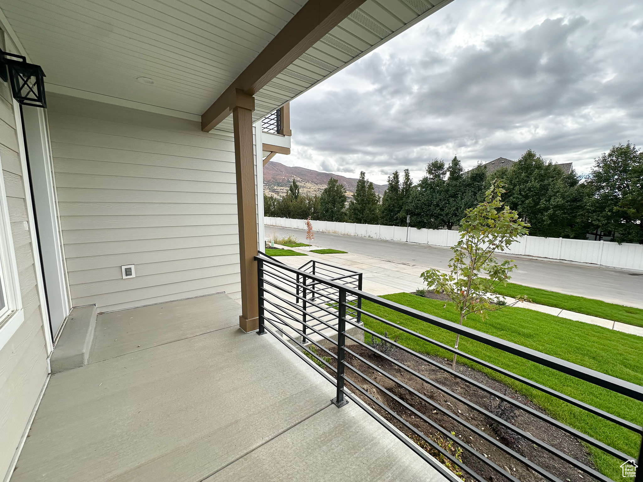 COTTLE LANE - Residential