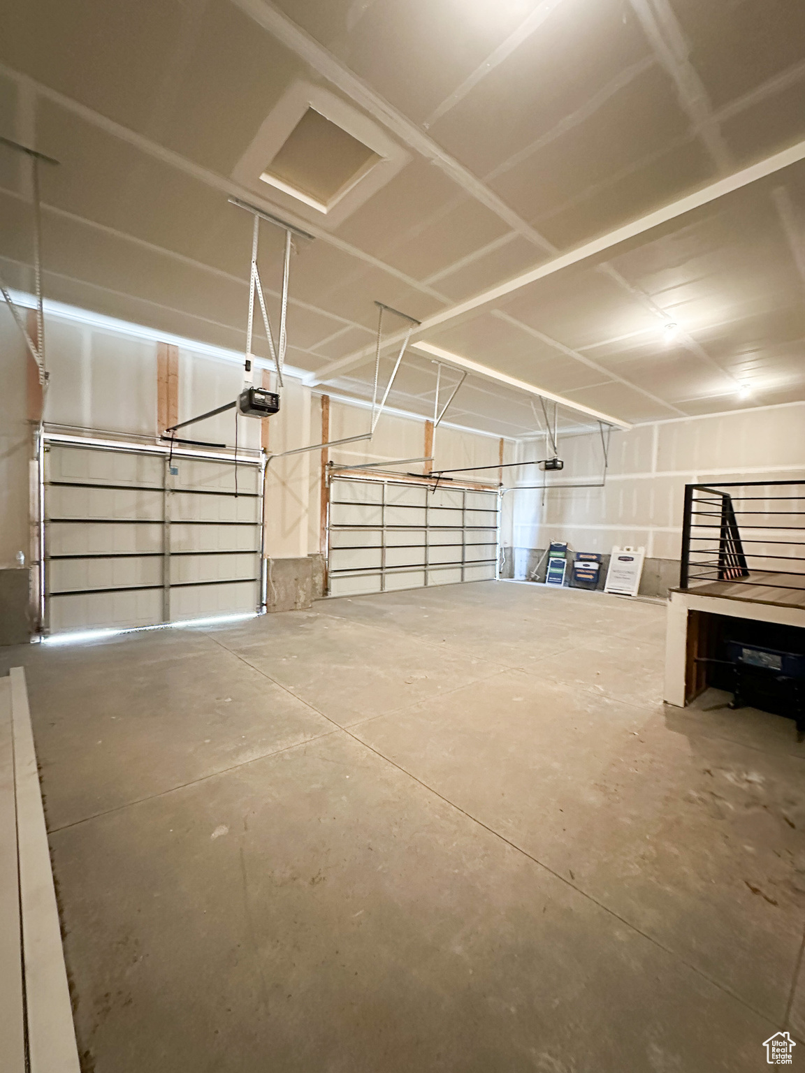 COTTLE LANE - Residential