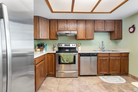 Tiny photo for 417 W 750 N, Orem, UT 84057 (MLS # 2115086)
