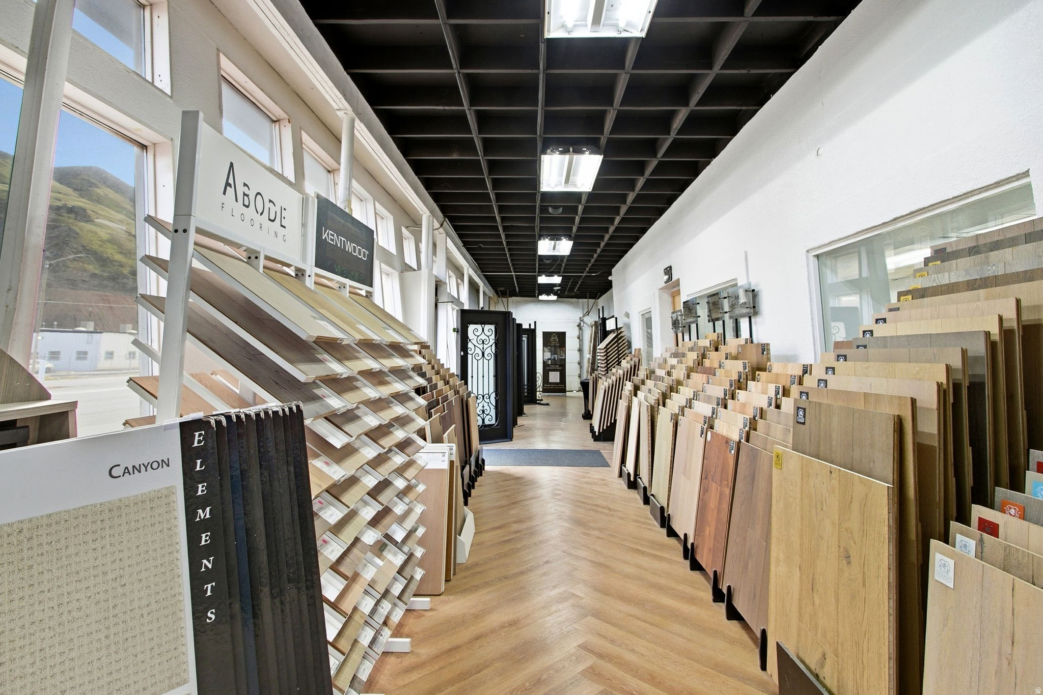 BECK - Commercial Sale