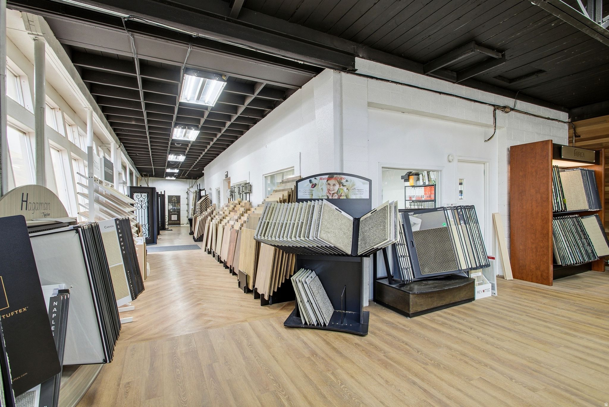 BECK - Commercial Sale