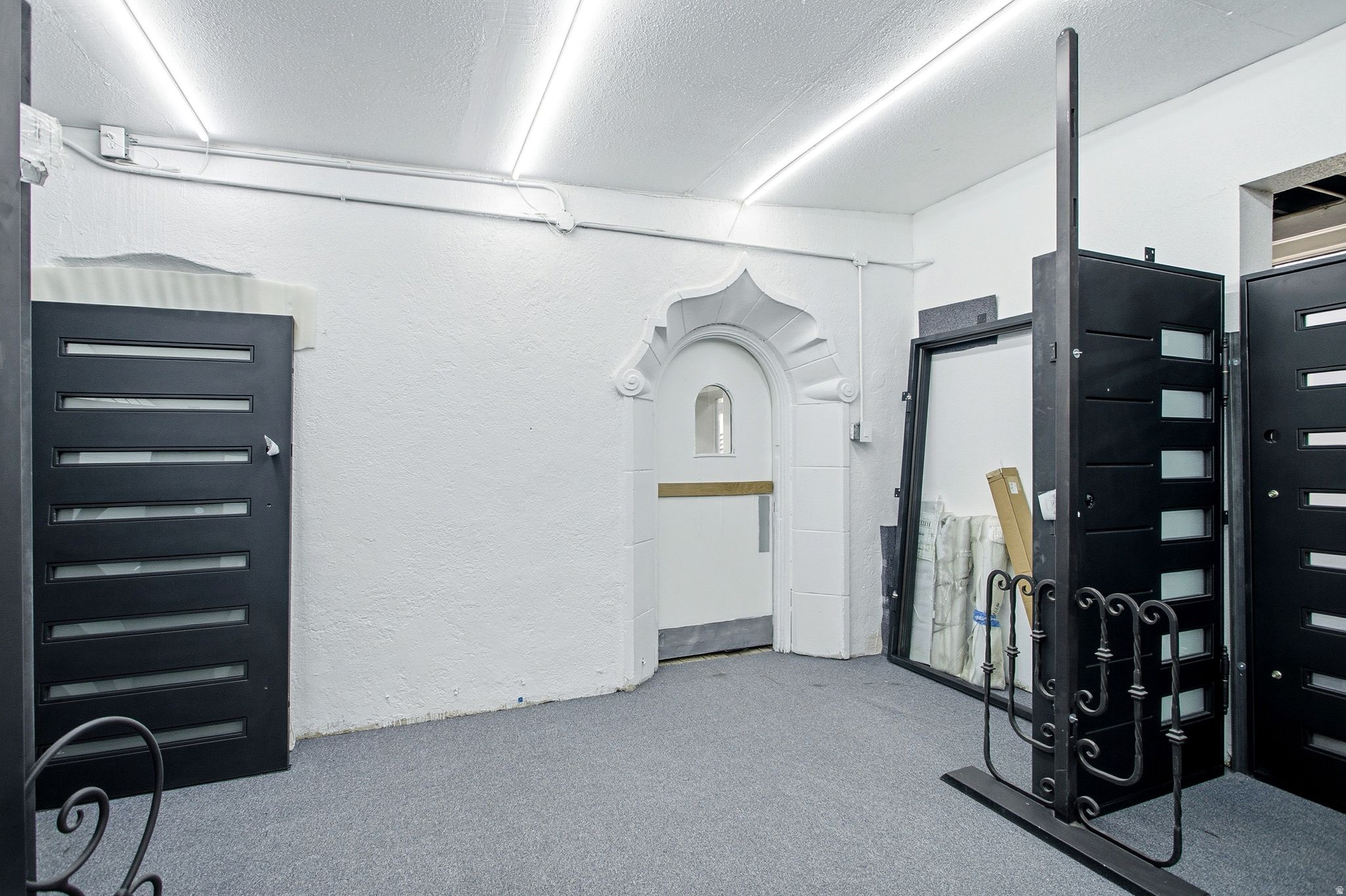 BECK - Commercial Sale