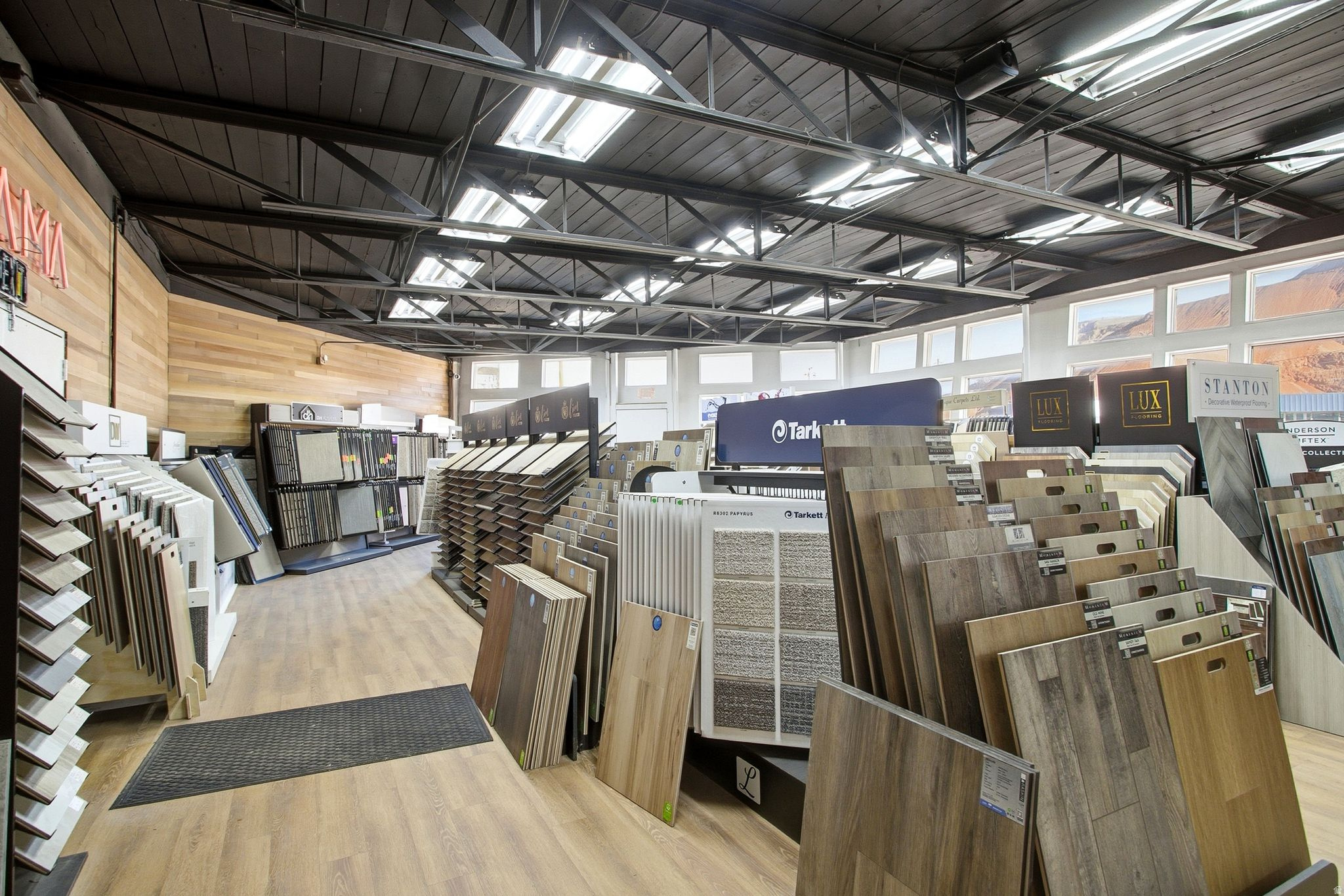 BECK - Commercial Sale