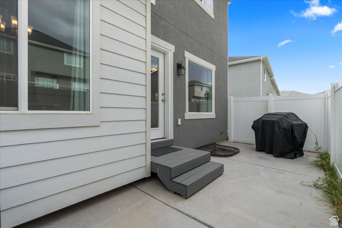 SILVER LAKE - Residential