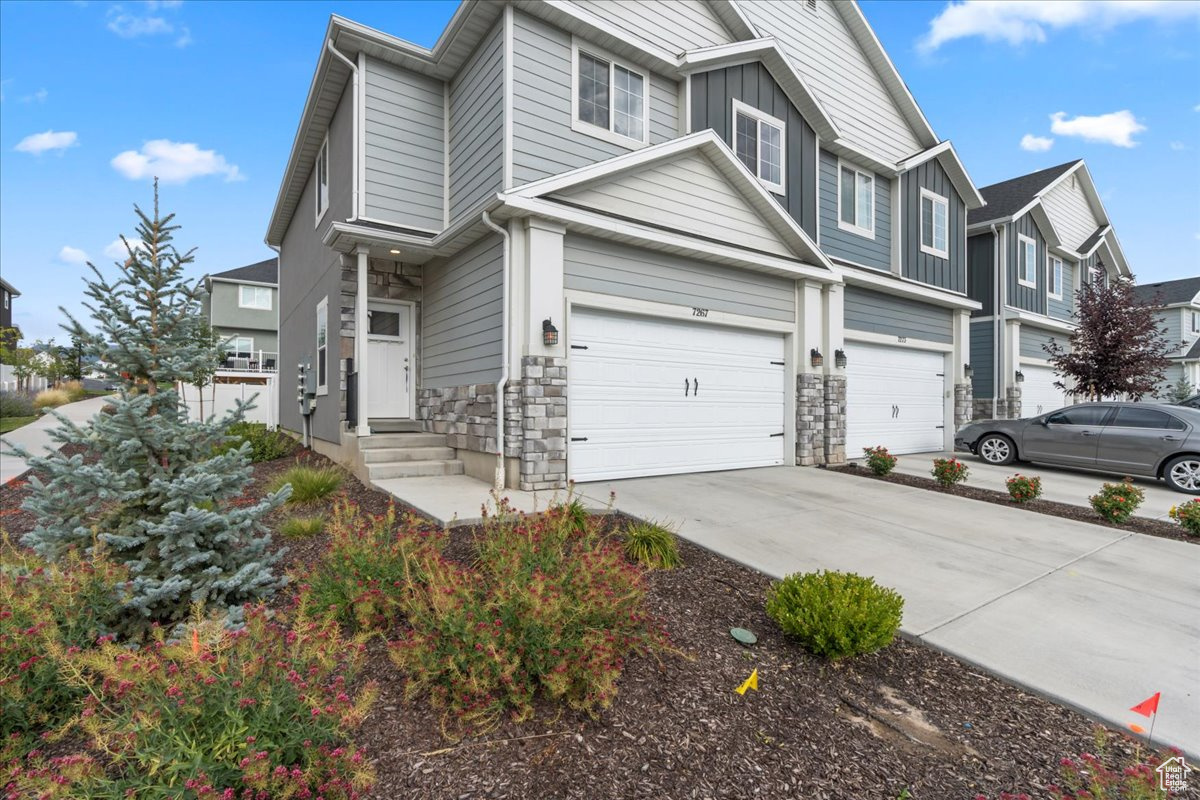 SILVER LAKE - Residential