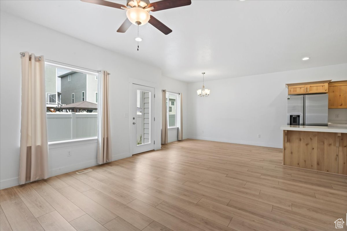 SILVER LAKE - Residential