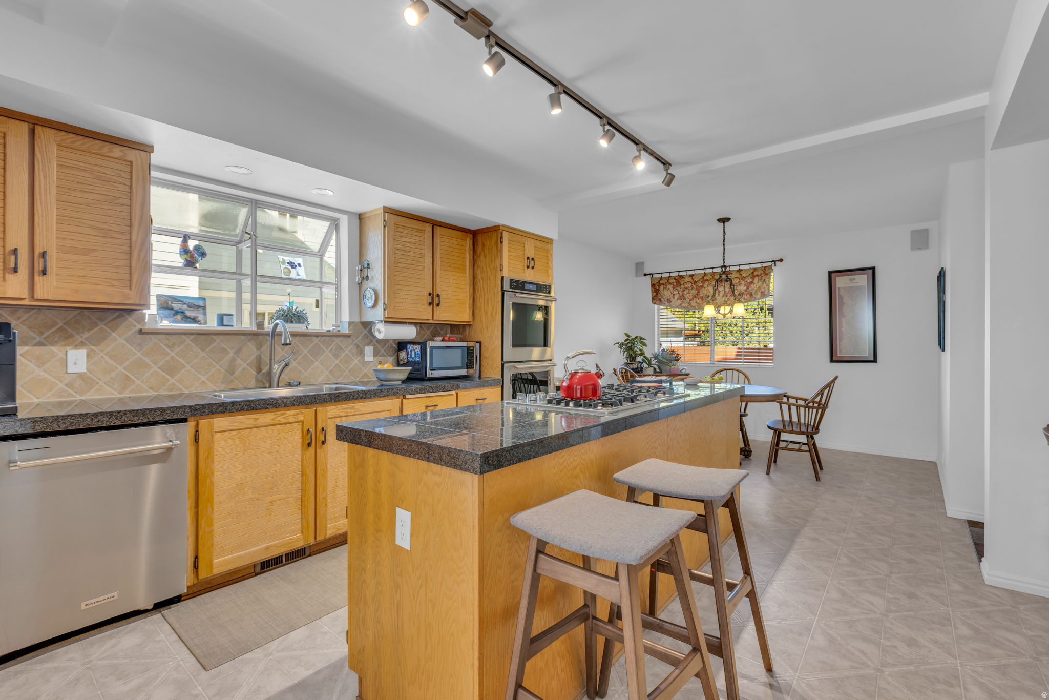 PROSPECTOR PARK - Residential