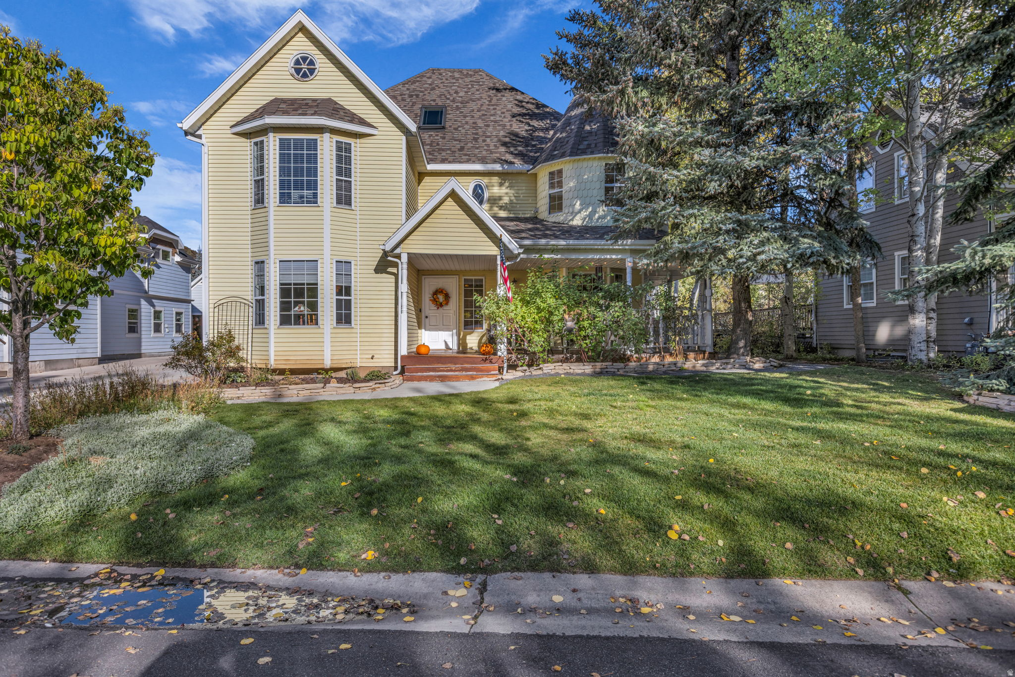 PROSPECTOR PARK - Residential