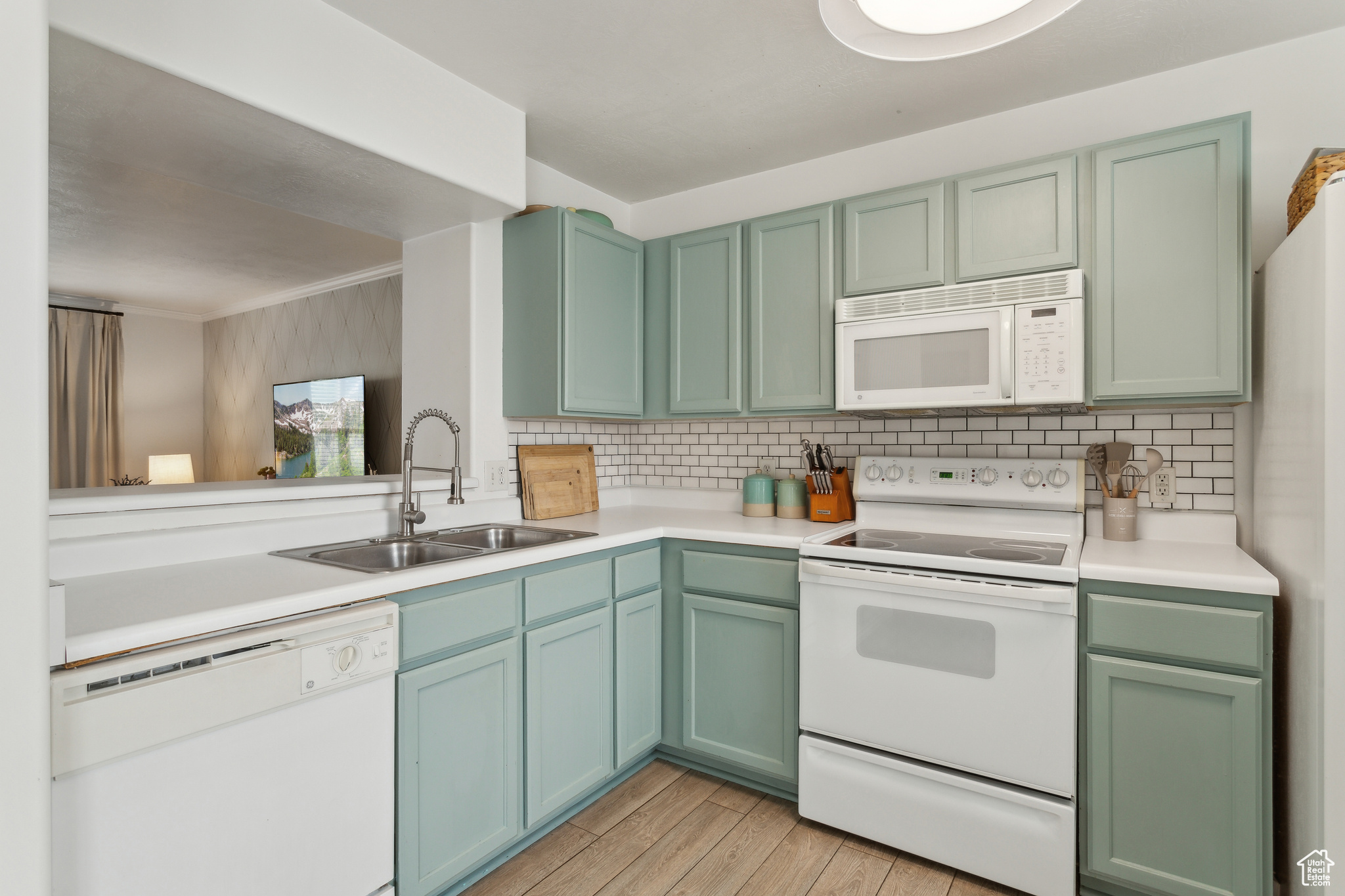 403 E Culross Ln, Draper, Utah image 8