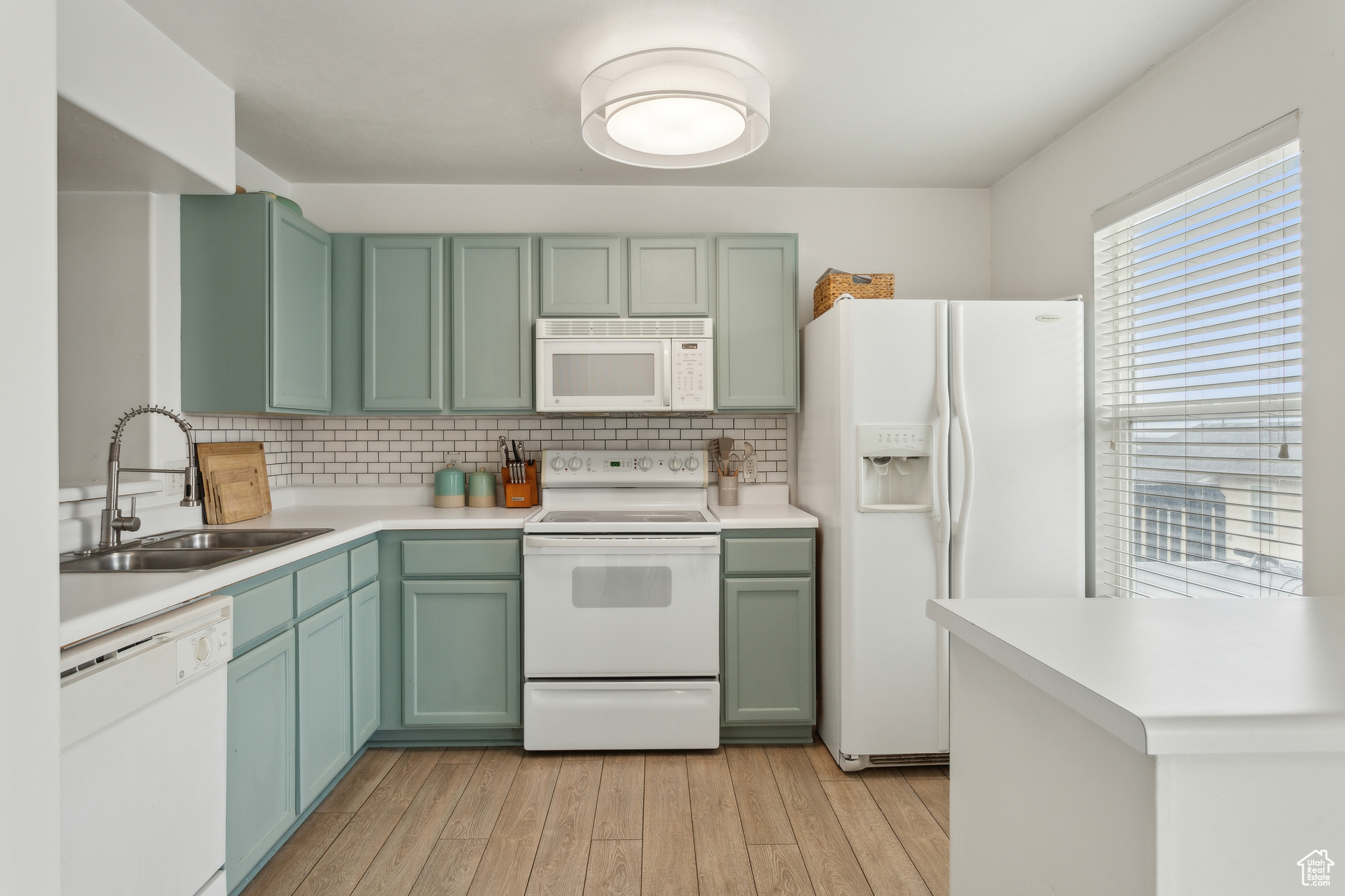 403 E Culross Ln, Draper, Utah image 9