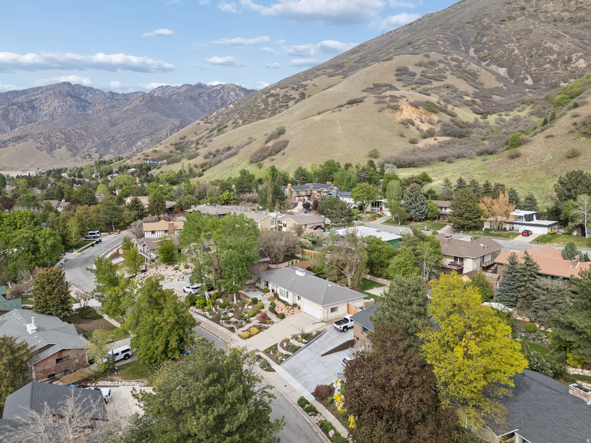 TOP OF THE WORLD - Residential