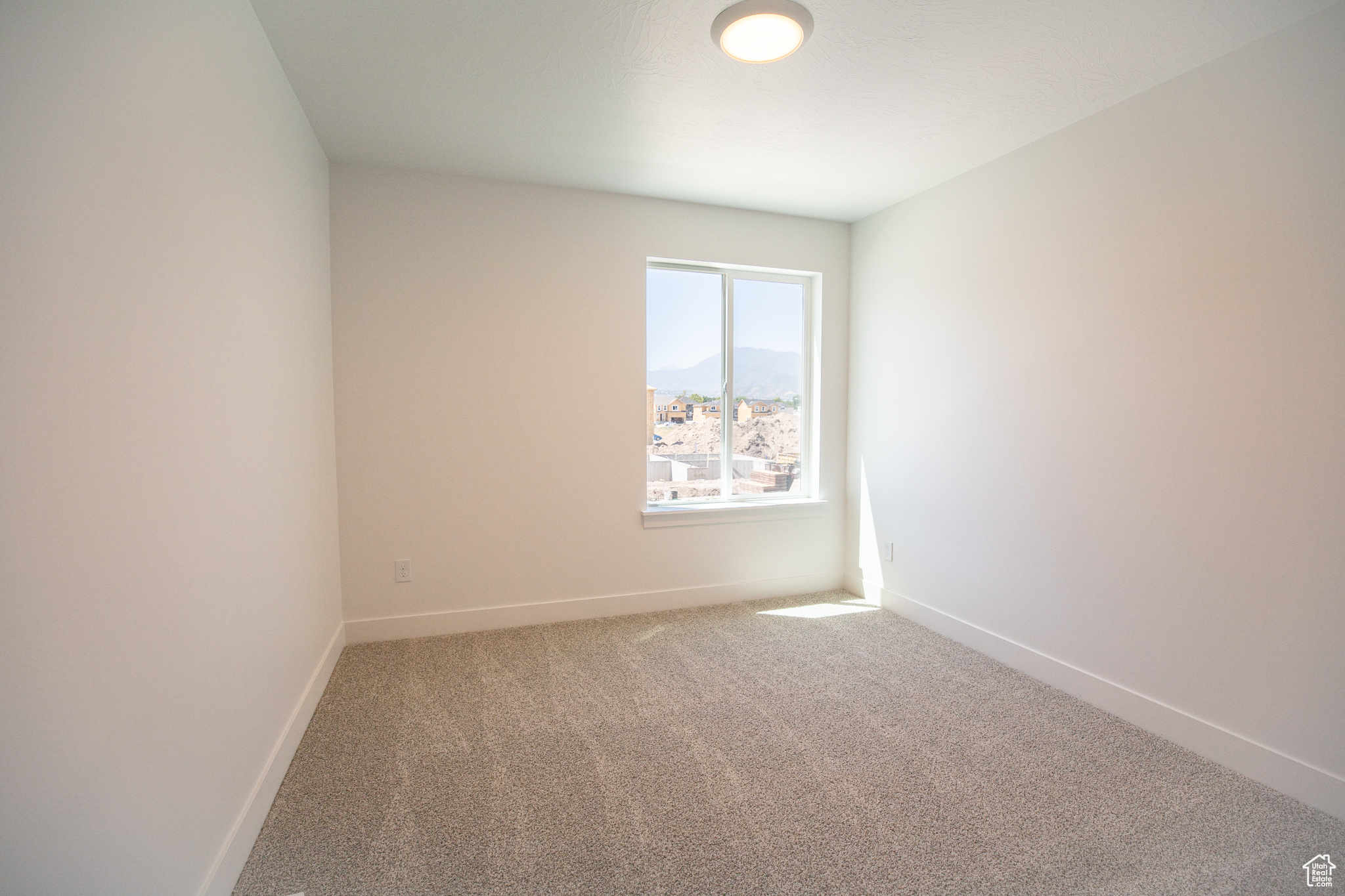 SALEM FIELDS - Residential