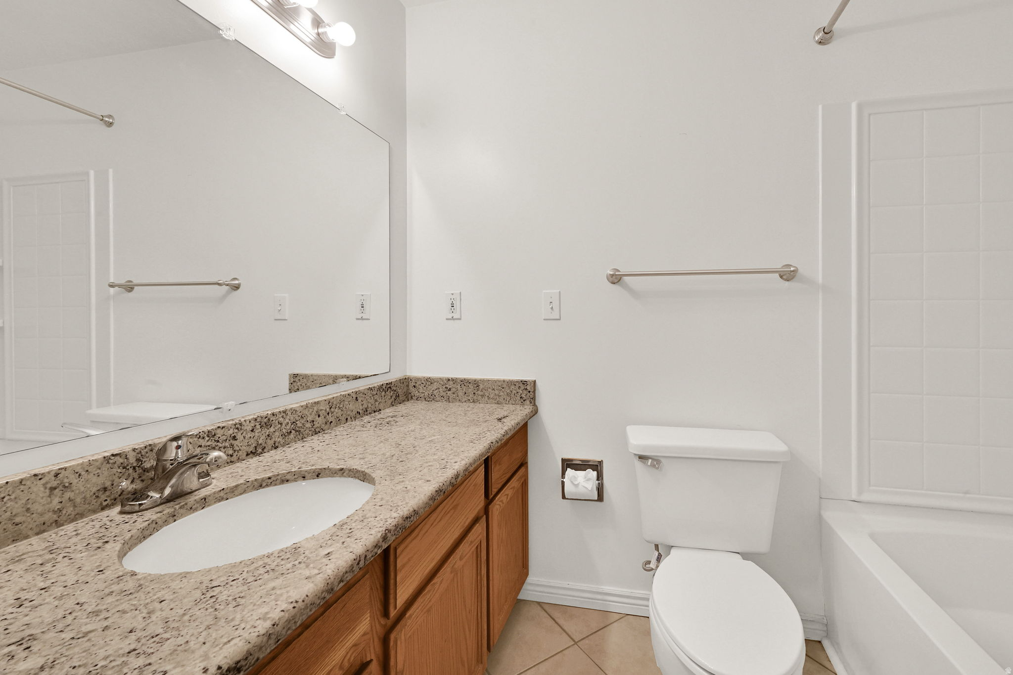 REDWOOD VILL - Residential