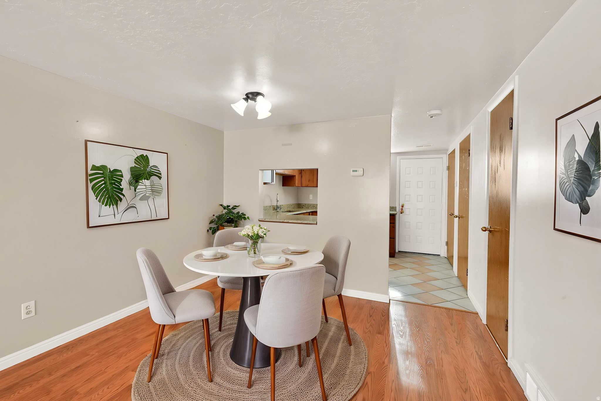 REDWOOD VILL - Residential