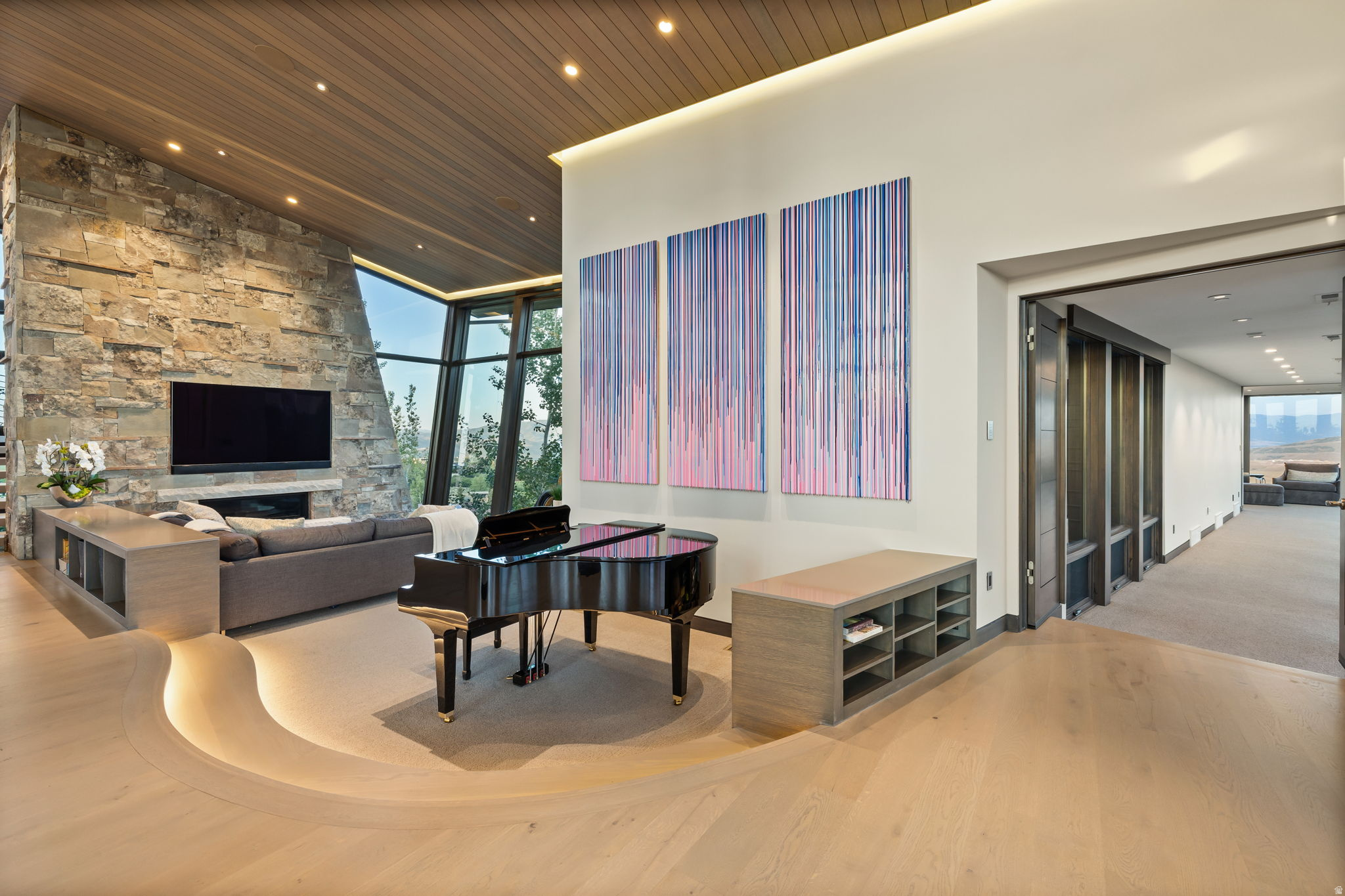 DEER CROSSING - Residential