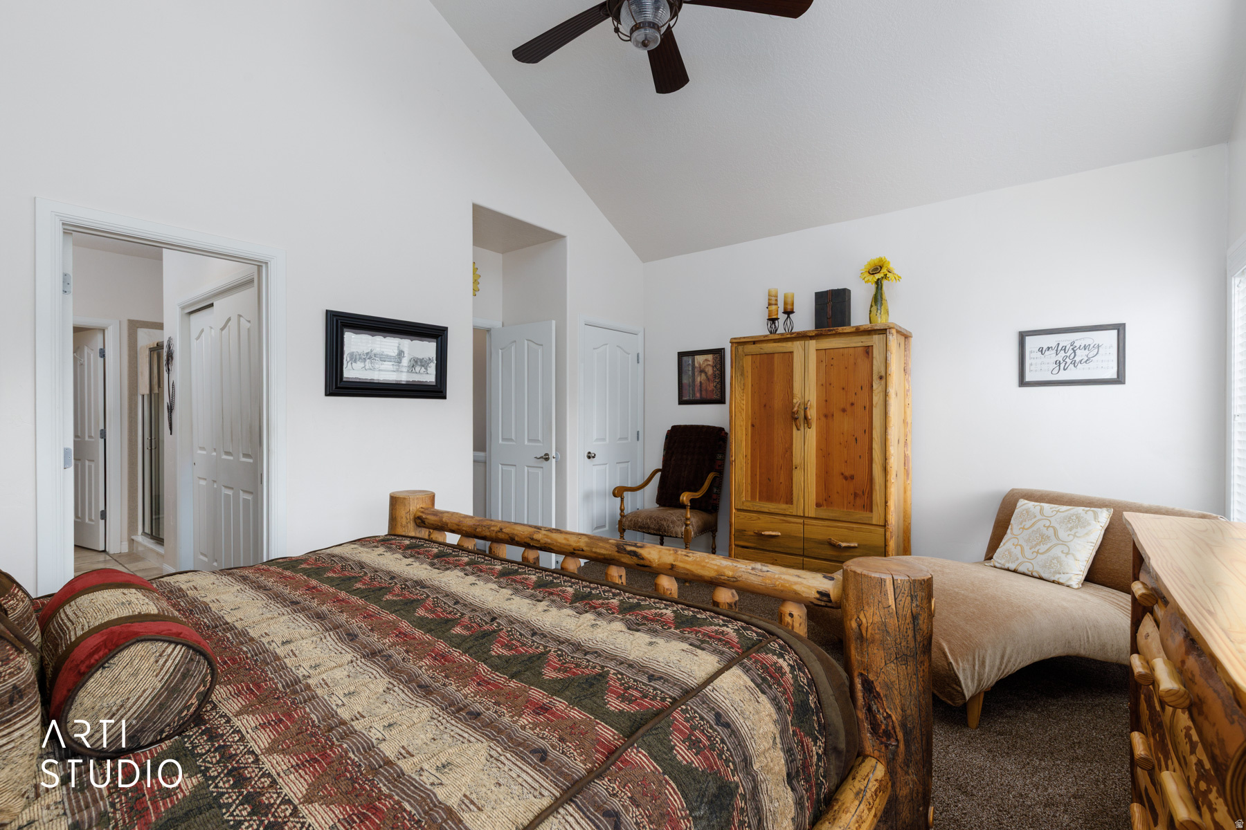 LAKESIDE VILLAGE - Residential