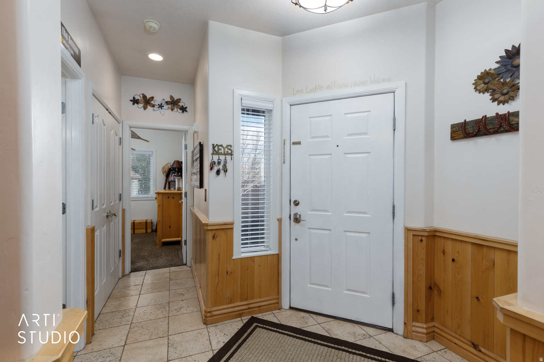 LAKESIDE VILLAGE - Residential