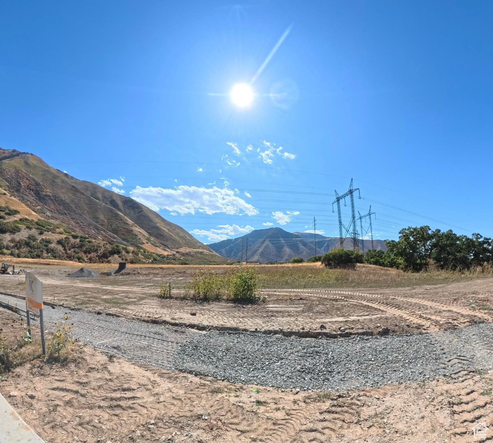 HIDDEN HOLLOW - Land