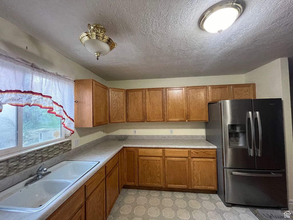 Photo of 632 W 200 N, Salt Lake City, UT 84116 (MLS # 2090627)