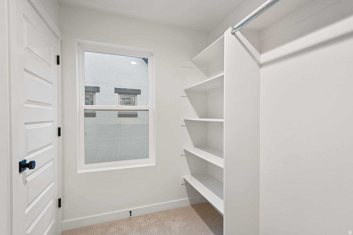 DAYBREAK - Residential