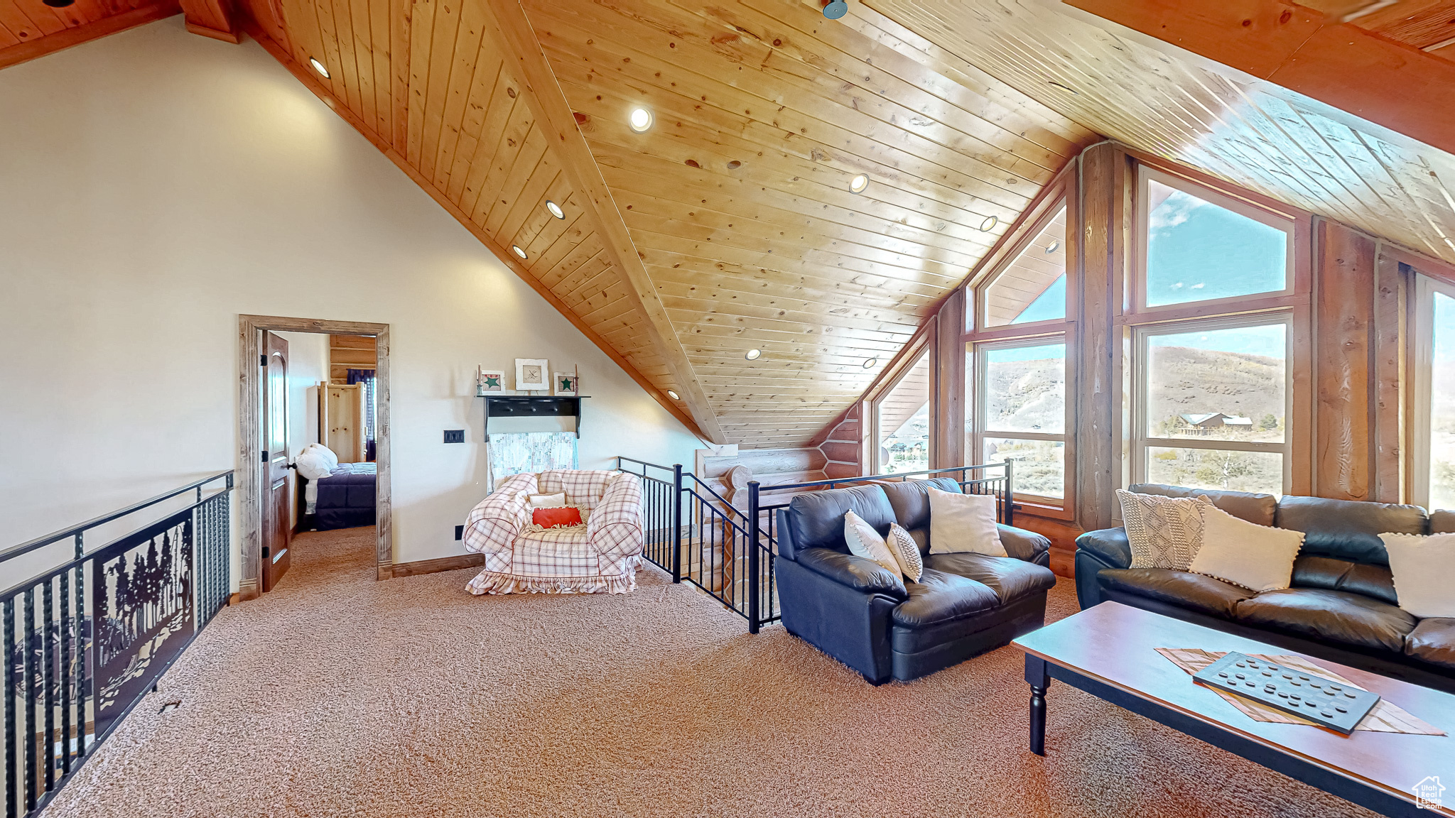 ASPEN COVE - Residential