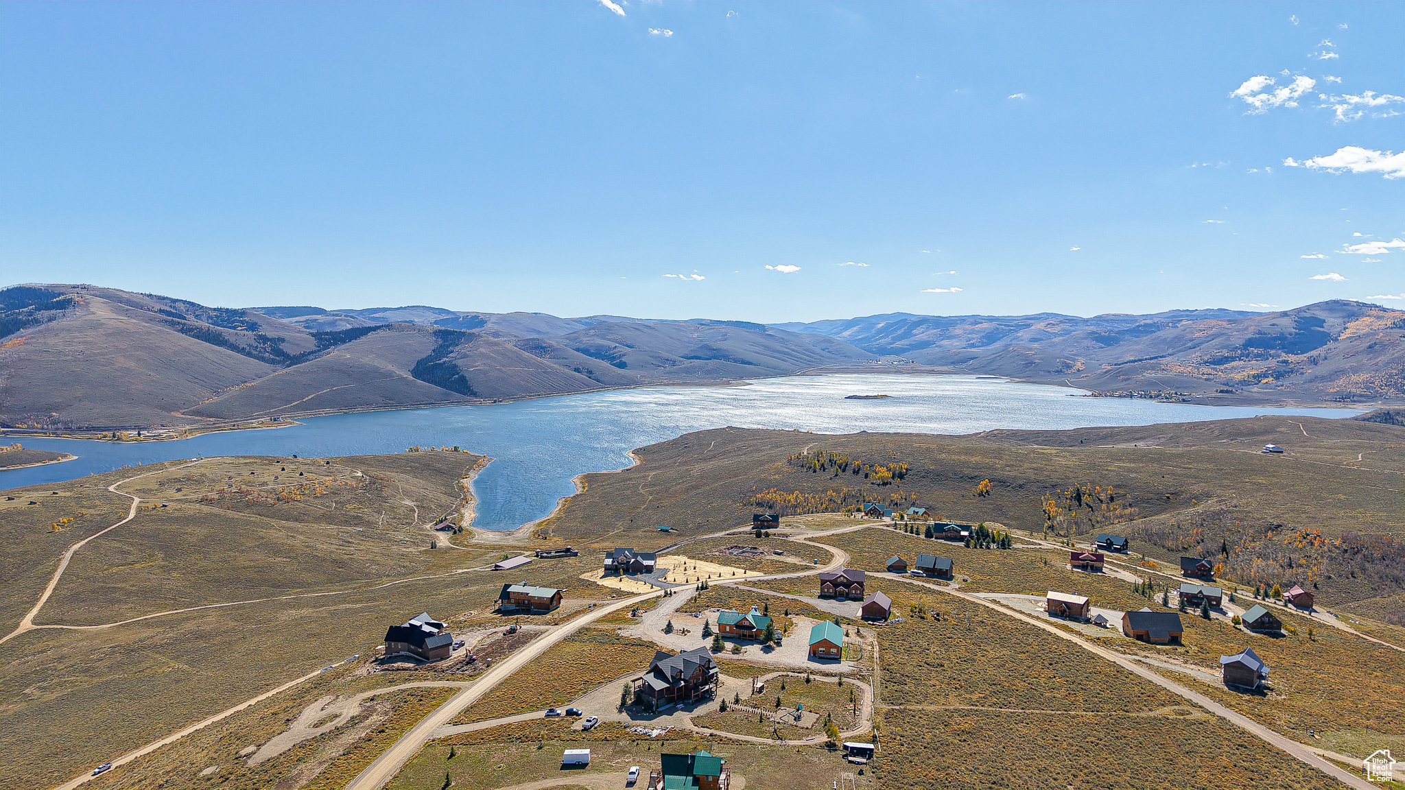 ASPEN COVE - Residential