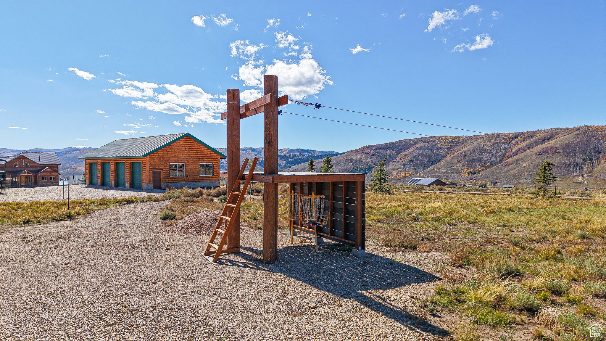 ASPEN COVE - Residential