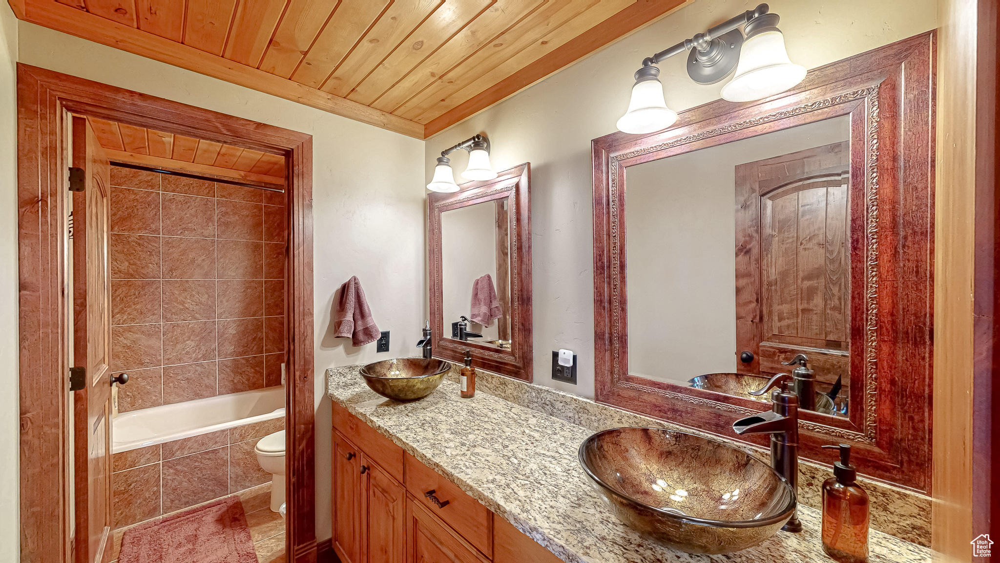 ASPEN COVE - Residential