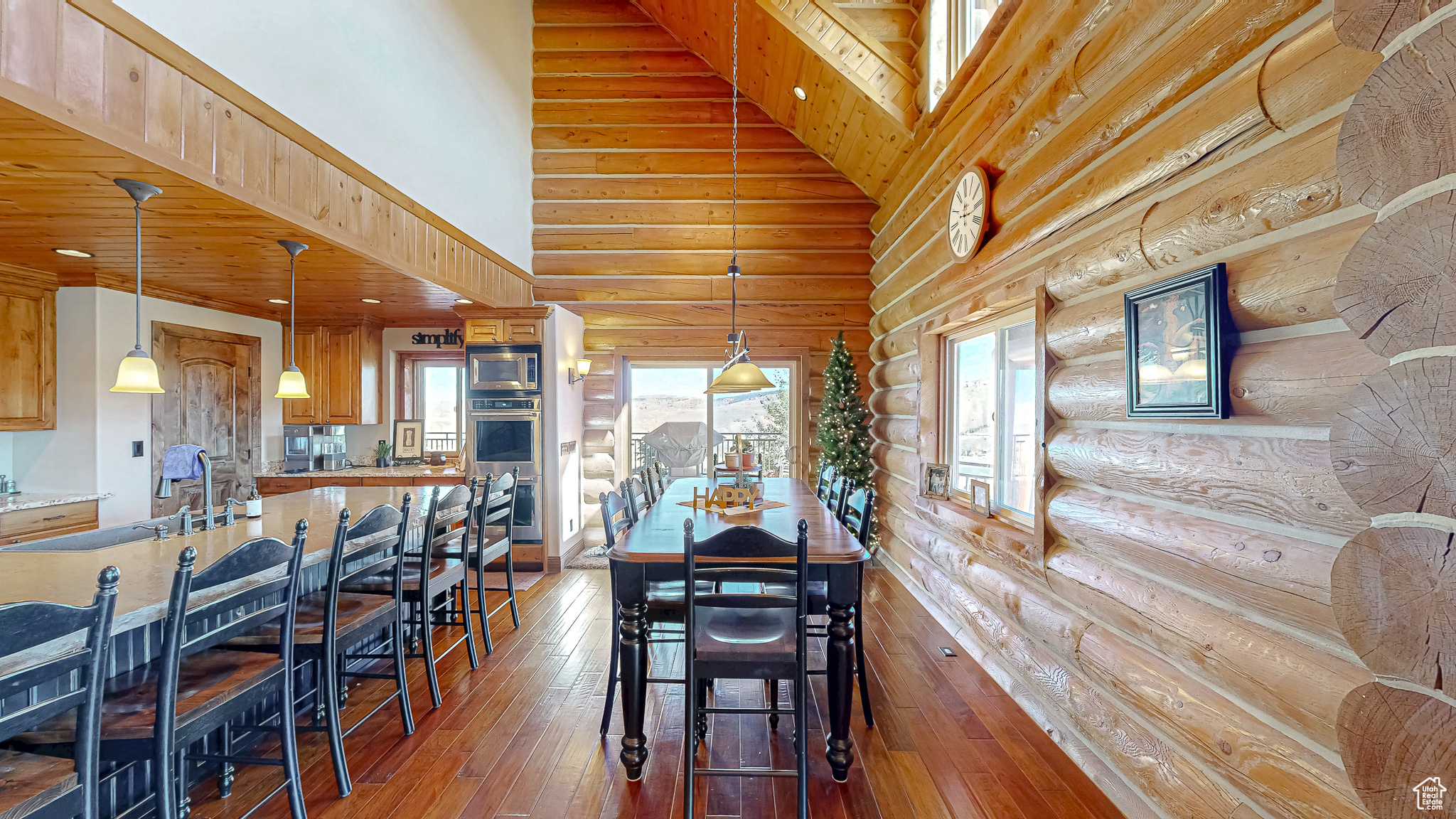 ASPEN COVE - Residential