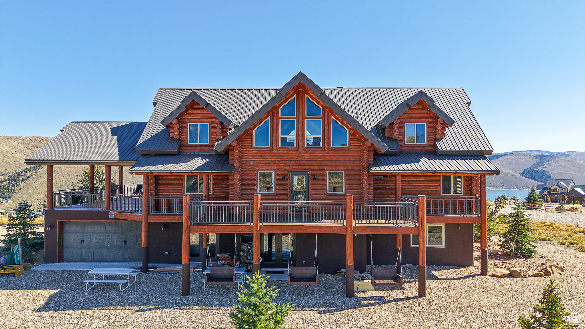 ASPEN COVE - Residential