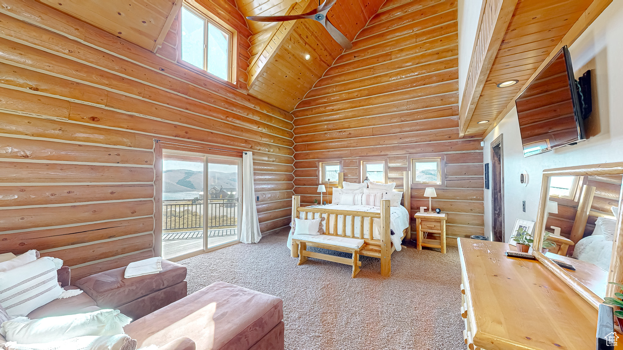 ASPEN COVE - Residential