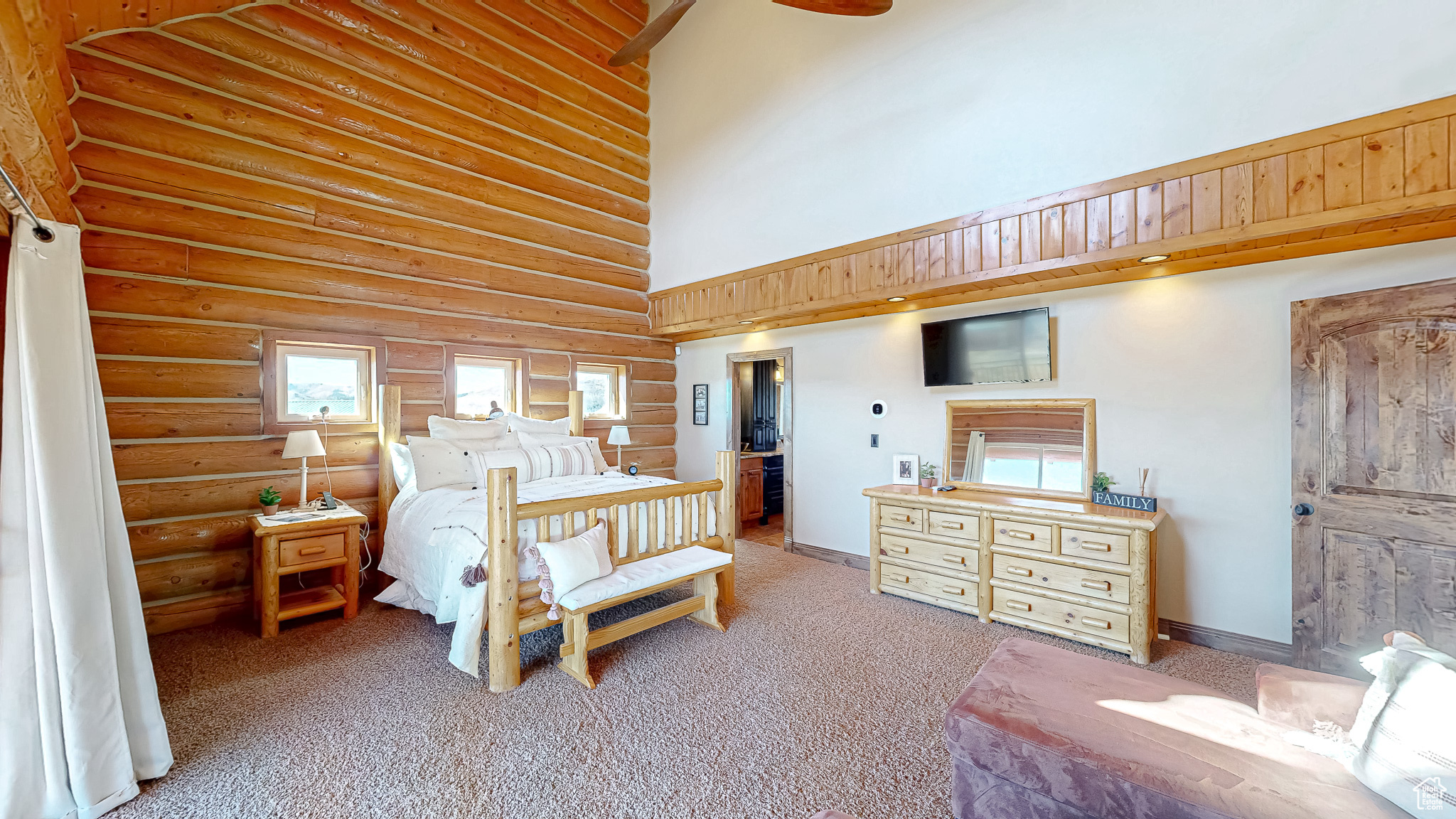 ASPEN COVE - Residential