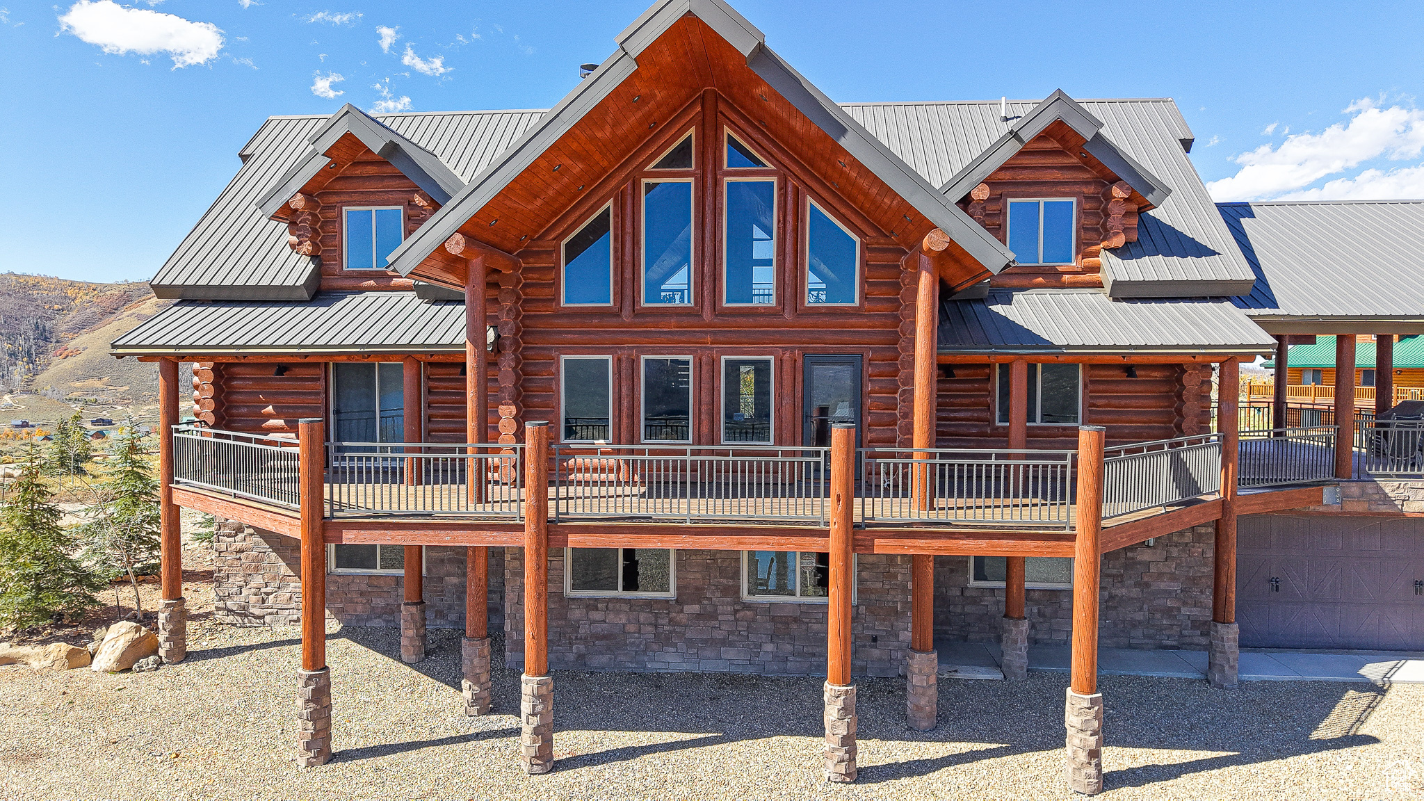 ASPEN COVE - Residential